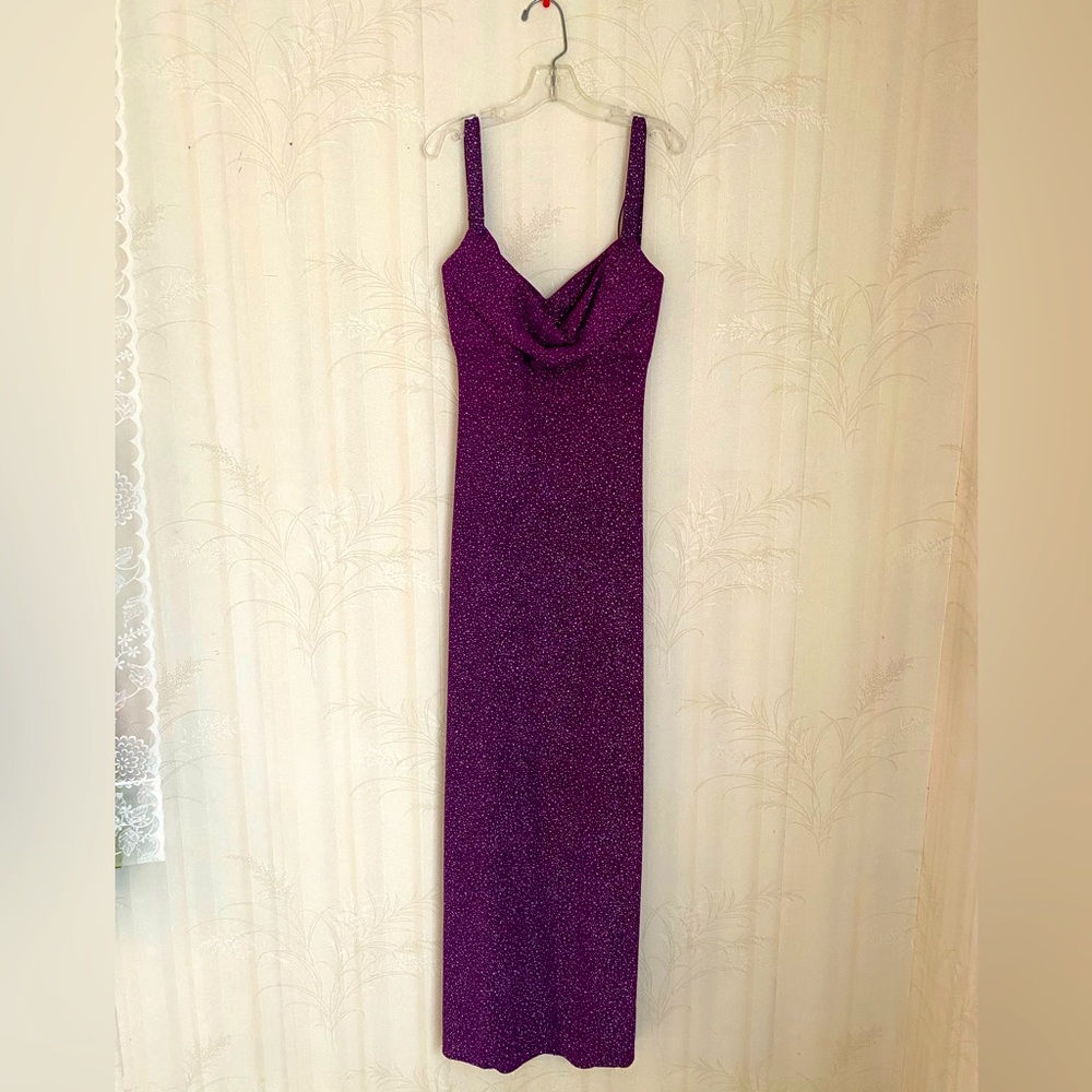 Beautiful vintage long purple sparkly evening gown 9/10 (sb01)